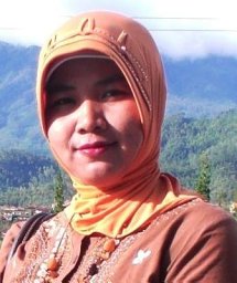 Dr. Teti Sugiarti, SP., Msi